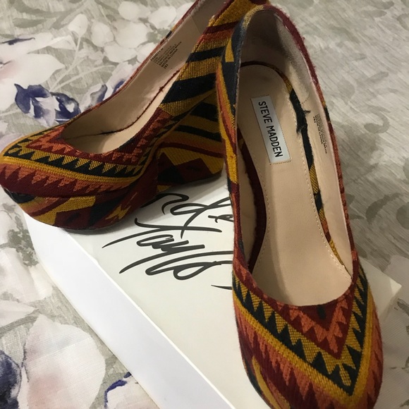 Steve Madden Wedges - Picture 3 of 6